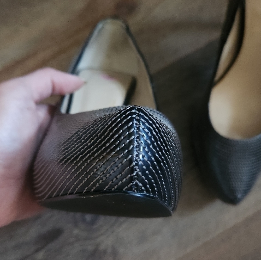 Colin Stuart Heels - Picture 5 of 16